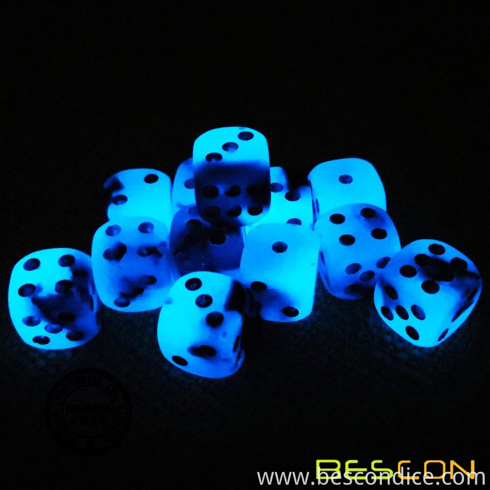 Luminous Glowing Game Dice 2 Luminous Glowing Game Dice 2